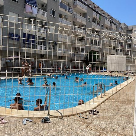 Luxury Beach Apartment Торевьиа Экстерьер фото
