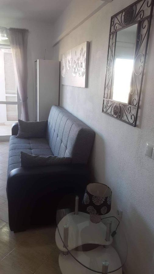Luxury Beach Apartment Торевьиа Экстерьер фото