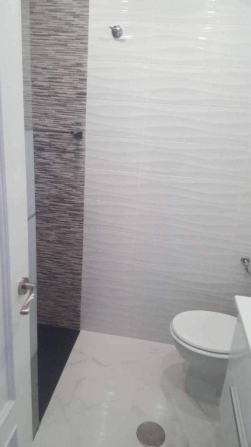 Luxury Beach Apartment Торевьиа Экстерьер фото