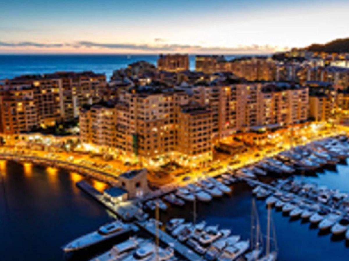 Luxury Beach Apartment Торевьиа Экстерьер фото