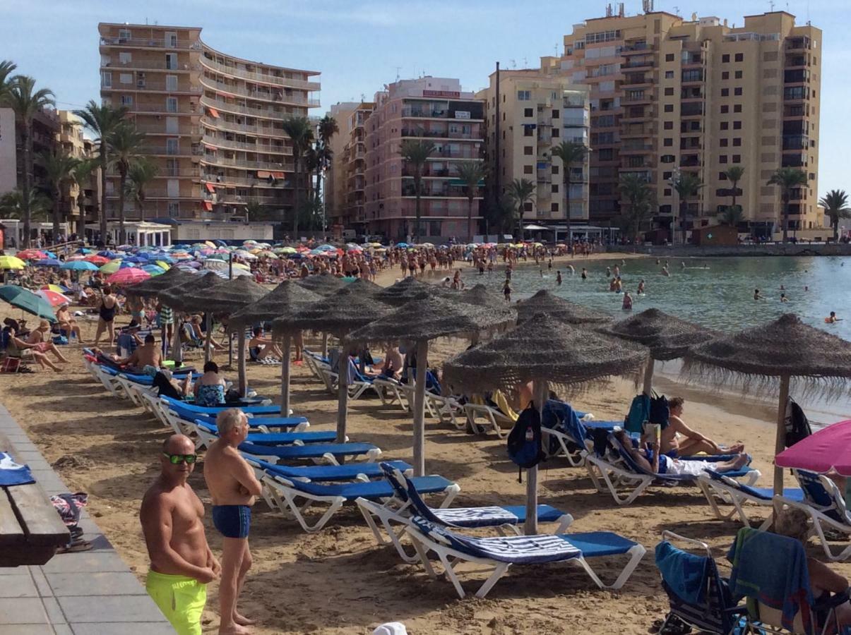 Luxury Beach Apartment Торевьиа Экстерьер фото