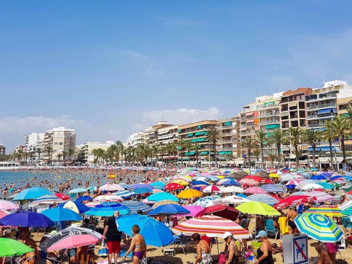 Luxury Beach Apartment Торевьиа Экстерьер фото